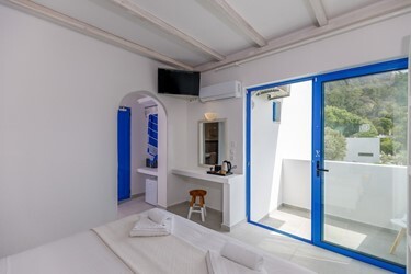 Bliss Jacuzzi Twin / Double Room