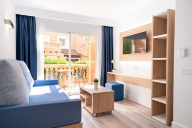 Apartment Premium With Pool View
