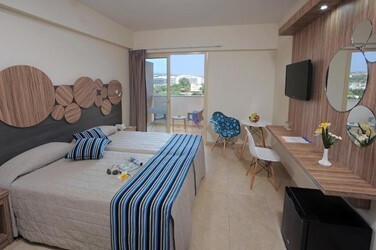 Twin Room Inland View