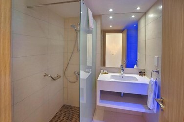 Twin Room Inland View