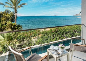 Select Superior Sea View (Annex)