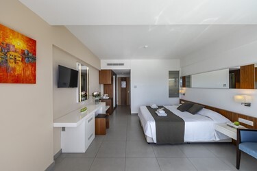 Superior Twin Room Sea View