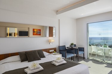 Superior Twin Room Sea View