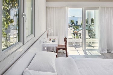 Beach Standard Room Pool View