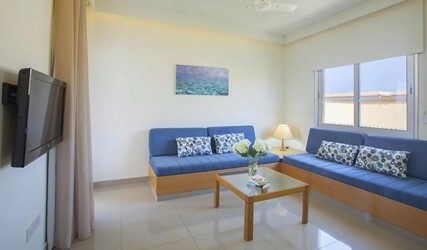 One-Bedroom Suite with Garden View (2 Adults + 2 Children)