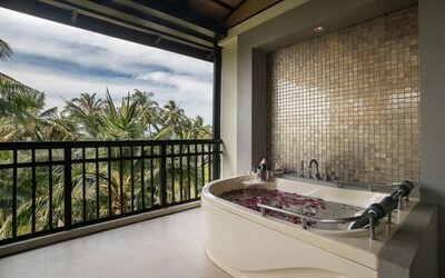 Sea View Grande Suite Building