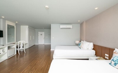 Premium Studio Garden View Room