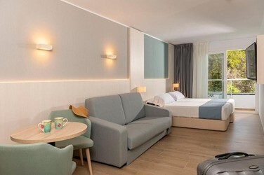 Suite room