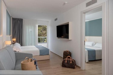 Suite room
