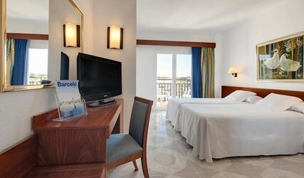 Double Room (1 Adult)
