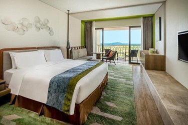 Deluxe Family Suite One Bedroom