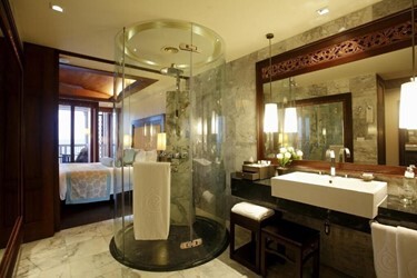 Deluxe Spa