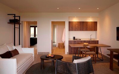 Galaxy One Bedroom Suite Private Pool GV