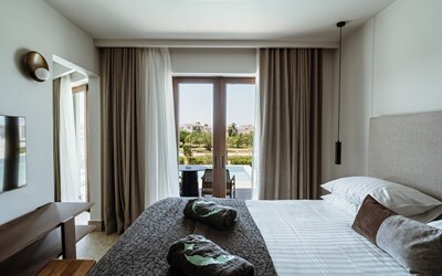 Galaxy One Bedroom Suite Private Pool GV