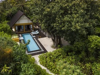 Family Beach Villa with Pool