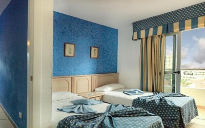 Apartment 3 Bedrooms, With Balcony