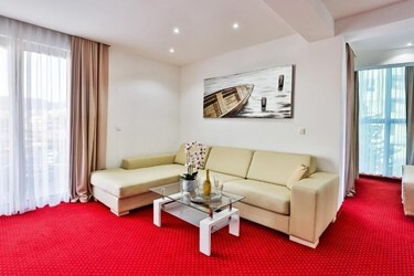 Apartment 04