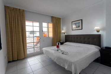 Two-Bedroom Apartment garden views - Dissability Acces