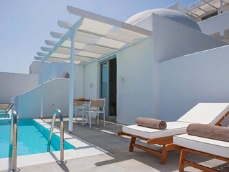 Premium with private pool