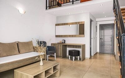 Maisonette Sharing Pool Sea View