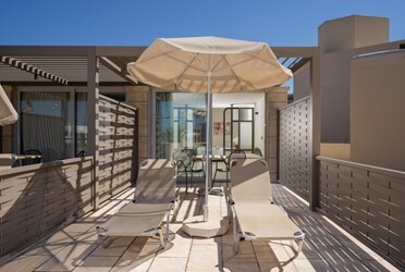 Superior Junior Suite Pool View