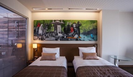 Executive Family Room