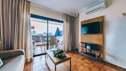 Deluxe one bedroom apartment