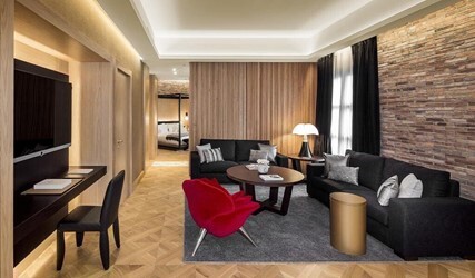 Superior Suite with City View