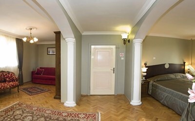 SUITE ROOM