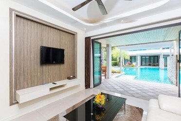 One Bedroom Suite with Pool Access