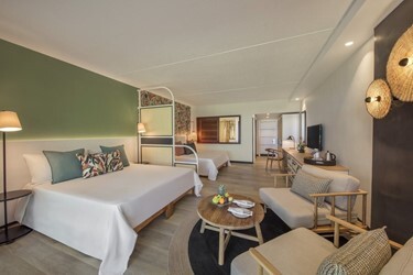 Deluxe Ground Floor