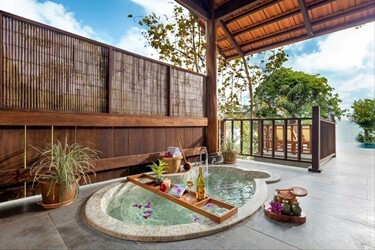 Ocean Pool Villa