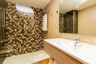 2 Bedroom Apartment with Terrace