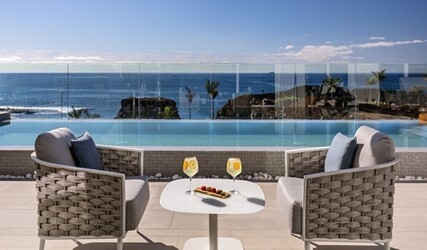 Suite 2 bedrooms, Private Pool, Terrace, Villa