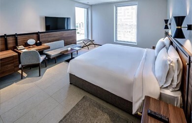 Mega Room 1 Bedroom Suite