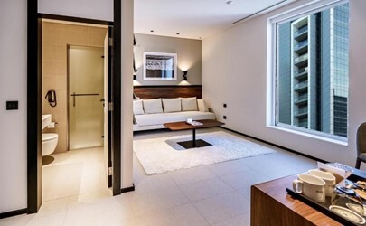 Mega Room 1 Bedroom Suite