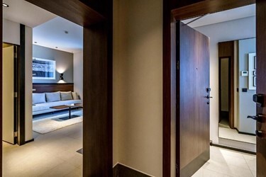 Mega Room 1 Bedroom Suite