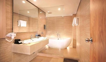 Harper Suite with Mini Bar