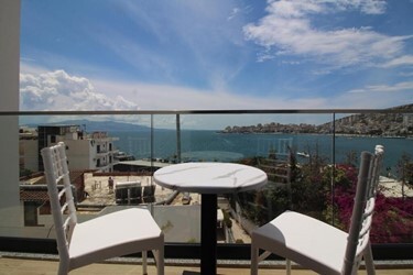 Deluxe Suite with Panoramic Sea View