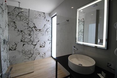 Deluxe Suite with Panoramic Sea View