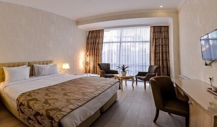 Large Double Room