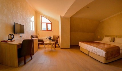 Large Double Room
