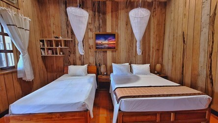 Bungalow Double with Partial Seaview