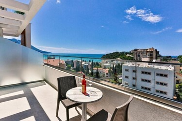 Standard Sea View