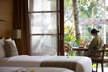 Premier Room Pool Access