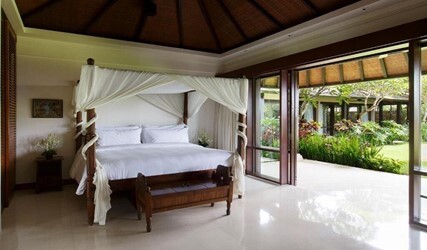 Villa Ambar - 5 Bedroom Luxury Ocean View Villa