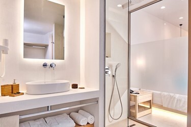 Junior Suite Private Pool with Sea View