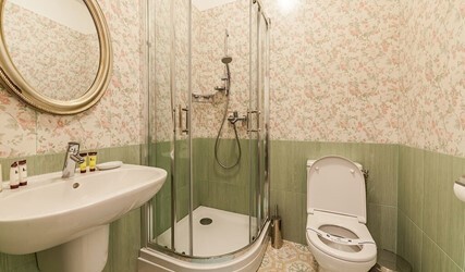 Апартаменты двухуровневые с кухней и камином