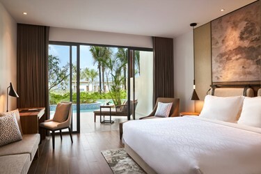 Superior King Room with Direct Pool Access