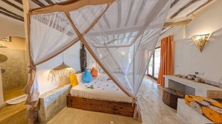 Deluxe Pearl Suite